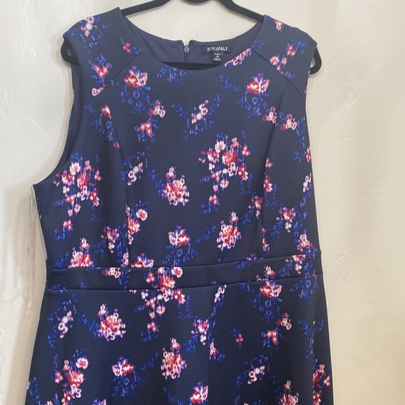 Dress - Picture 11 of 12